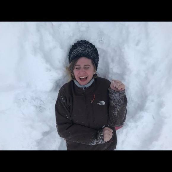 Meet your Posher, Abigail - Picture 1 of 1